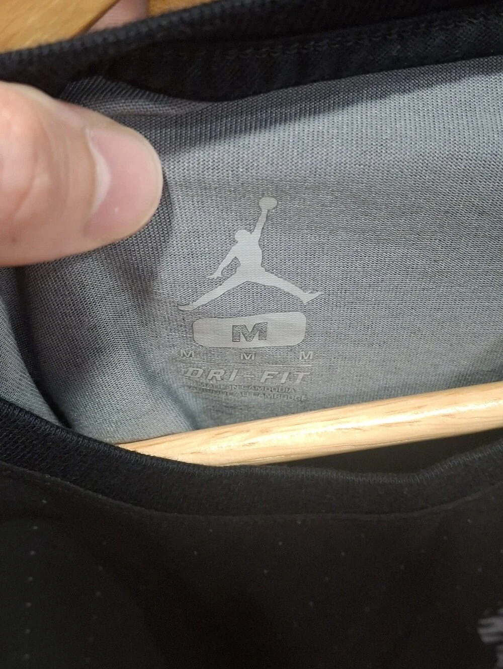 Men's Black Graphic Athletic T-Shirt Jordan Mens Size Medium